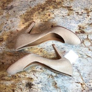 Ann Taylor Beige Suede Snakeskin  Embossed Heels / Size 7.5
